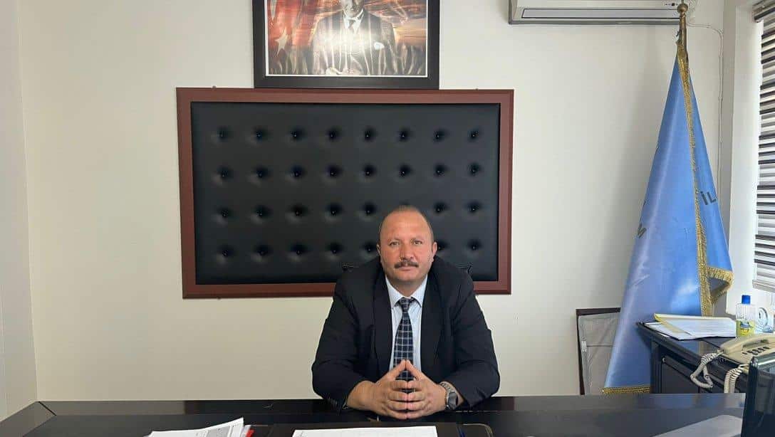 Yeni göreve başlayan Karaburun İlçe Milli Eğitim Müdürümüz Sayın Serdar KAYADAĞ'ın göreve başlama mesajı.