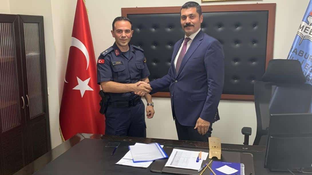 İLÇE JANDARMA KOMUTANI'NDAN NEZAKET ZİYARETİ